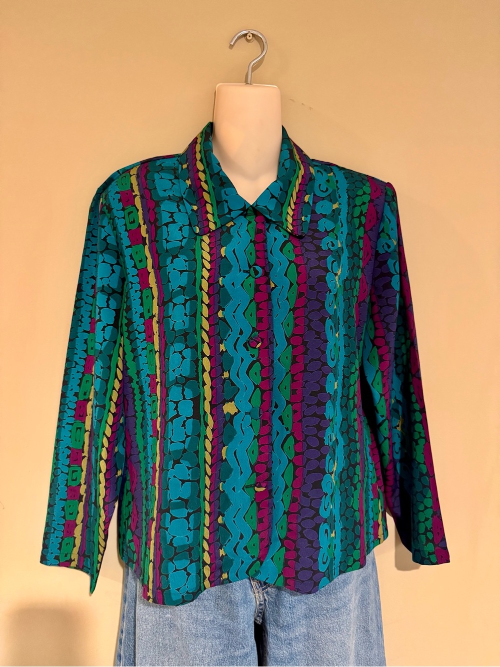 Women's Vintage 80s Long-Sleeve Patterned Button-Up Shirt in Teal & Purple